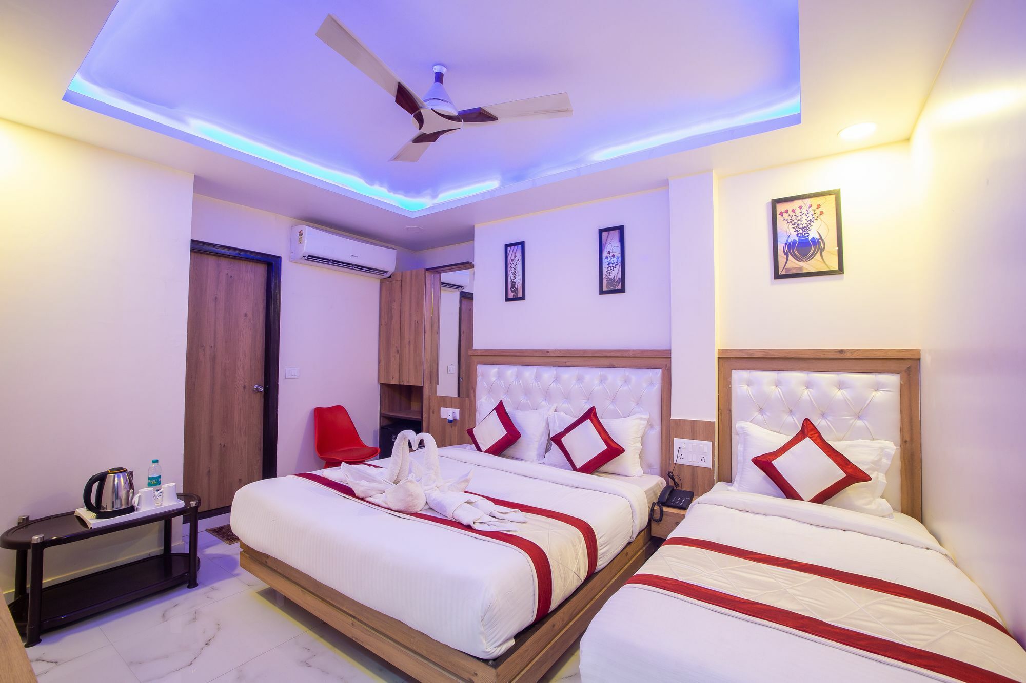 Hotel Sarthak Palace - By Pooja Hospitality New Delhi Exterior photo