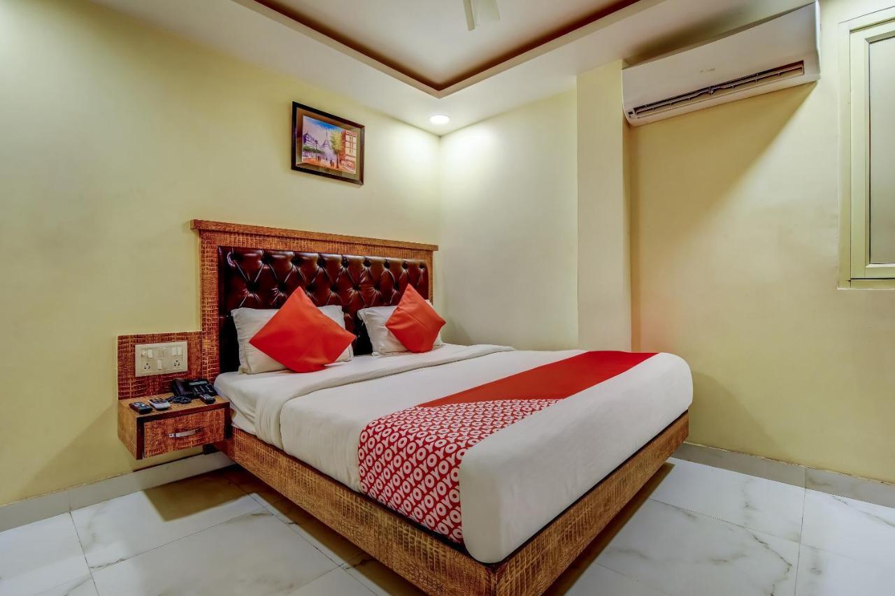Hotel Sarthak Palace - By Pooja Hospitality New Delhi Exterior photo